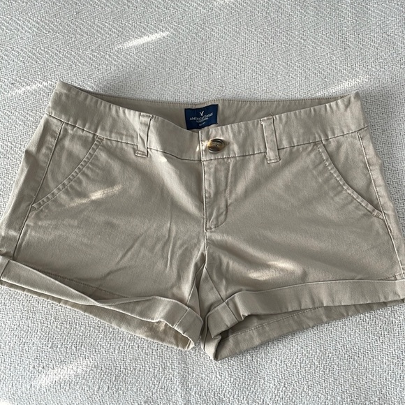 American Eagle Khaki Shorts - Picture 1 of 4